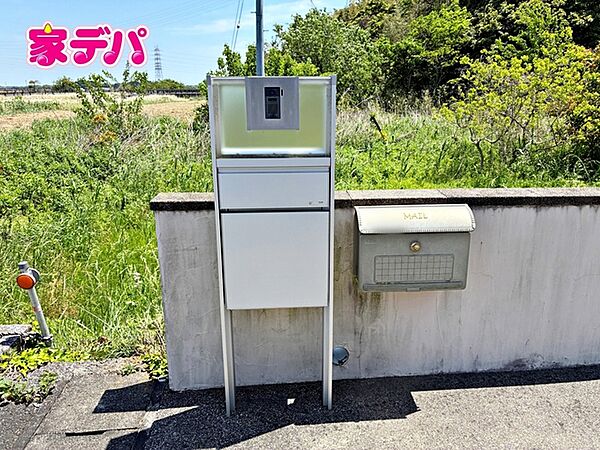 ポスト