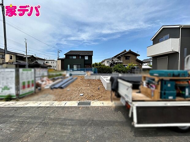 住宅ローンにご不安のあるお客様も、まずはお気軽にご相談下さい。お客様に最適な資金計画と金融機関をご案内いたします。