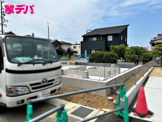 基礎工事中です。ご見学希望のお客様につきましては同型同仕様の物件にご案内いたします