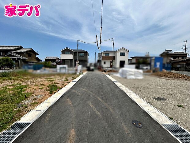前面道路:西側側約4m幅(位置指定道路)