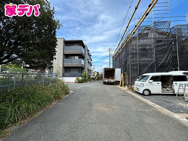 前面道路：西側約6ｍ幅