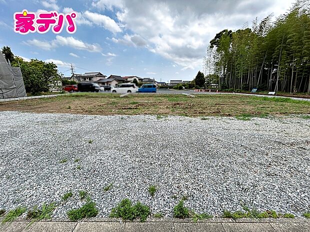 【2号棟】建築予定地です！ ・長期優良住宅 ・整形地 ・4LDK ・LDK18.2帖、隣接洋室4.1帖 ・全居室収納完備 ・2部屋からアクセスできるインナーバルコニー ・南庭 ・並列駐車場3台可 