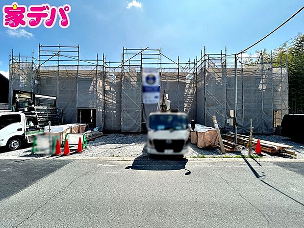 住宅ローンにご不安のあるお客様も、まずはお気軽にご相談下さい。お客様に最適な資金計画と金融機関をご案内いたします。