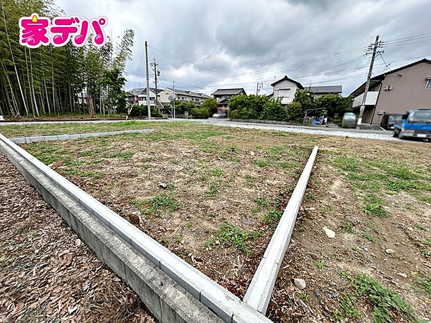住宅ローンにご不安のあるお客様も、まずはお気軽にご相談下さい。お客様に最適な資金計画と金融機関をご案内いたします。