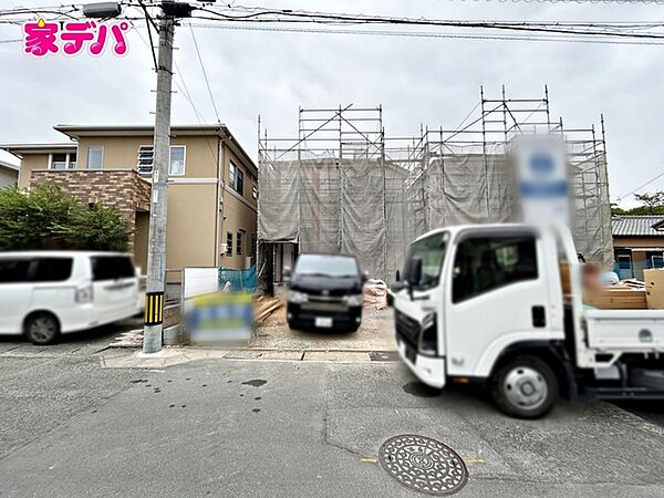 住宅ローンにご不安のあるお客様も、まずはお気軽にご相談下さい。お客様に最適な資金計画と金融機関をご案内いたします。