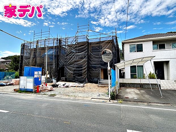 上棟しました！ご見学希望のお客様につきましては現地の他に同社の完成物件にて設備や仕様などご確認いただけます。 