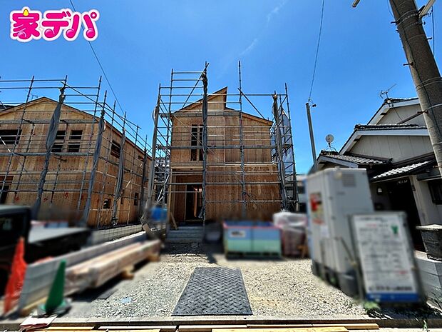 【1号棟】上棟しました! ・長期優良住宅 ・整形地 ・4LDK ・LDK17.25帖、隣接和洋室3帖 ・全居室収納完備 ・シューズクローク ・2部屋からアクセスできるバルコニー ・南庭