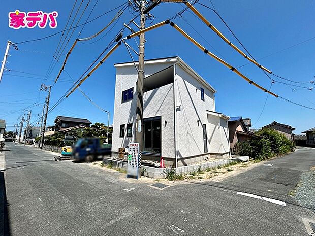 地域に密着した不動産販売でお客様のニーズに、経験豊富なスタッフが柔軟にご対応させて頂きます。