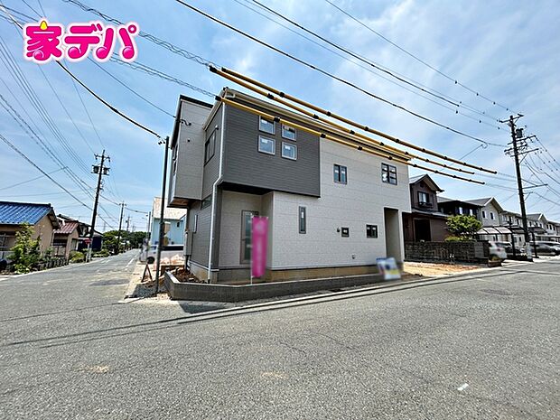 知識豊富なスタッフが各種オプションや住宅ローンのご相談にご対応致します。