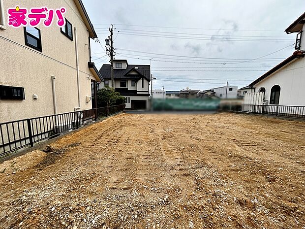 住宅ローンにご不安のあるお客様も、まずはお気軽にご相談下さい。お客様に最適な資金計画と金融機関をご案内いたします。