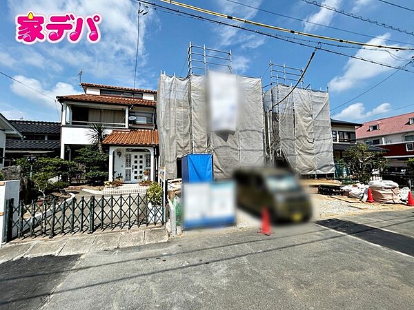 【1号棟】上棟しました！ ・長期優良住宅 ・4LDK ・LDK19帖 ・全居室収納完備 ・パントリー ・WIC ・リビング階段 ・整形地 ・駐車場並列2台可