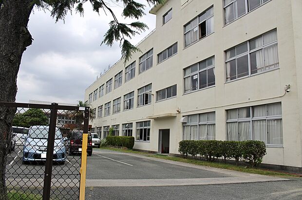 旭小学校(820m)