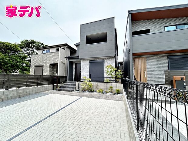 現地や周辺環境も一緒にご確認いただけます。現地ご案内いたします。お気軽にお問合せください。（中央） 