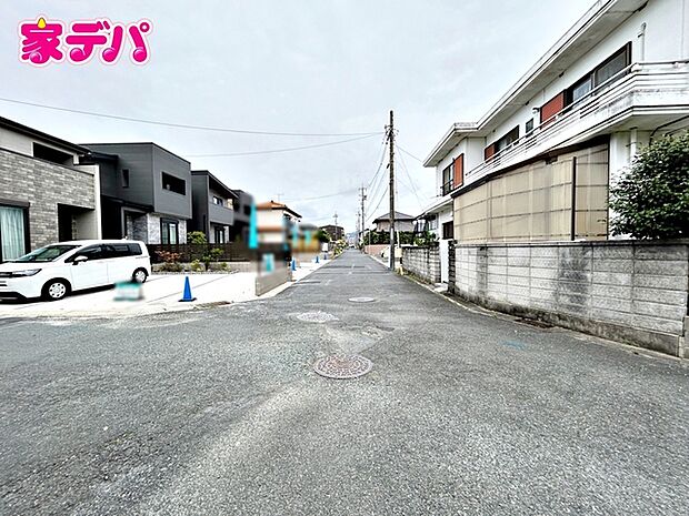 前面道路：南側約5.9ｍ幅。 