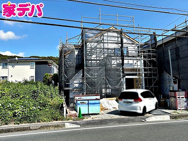【1号棟】上棟しました! ・3SLDK ・LDK15.25帖 ・全居室収納完備 ・パントリー ・2面バルコニー ・納戸完備 ・並列駐車場2台可