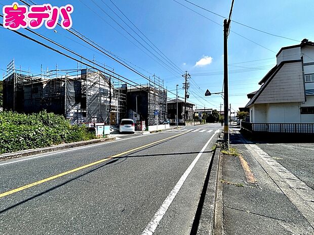 前面道路:西側約6.5m幅