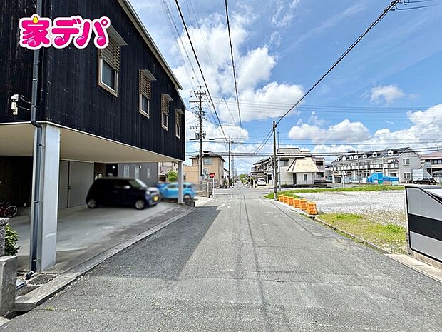 前面道路:南側約6m幅