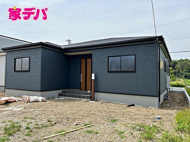 住宅ローンにご不安のあるお客様も、まずはお気軽にご相談下さい。お客様に最適な資金計画と金融機関をご案内いたします。