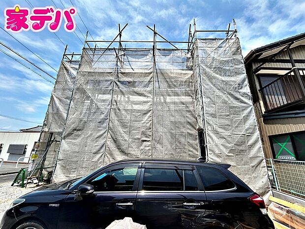 上棟しました！ご見学希望のお客様につきましては現地の他に同社の完成物件にて設備や仕様などご確認いただけます。 