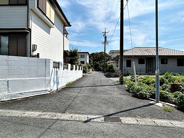 前面道路：東側約4.5ｍ幅