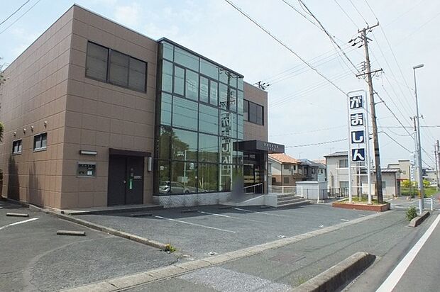 蒲郡信用金庫　多米支店（550m）