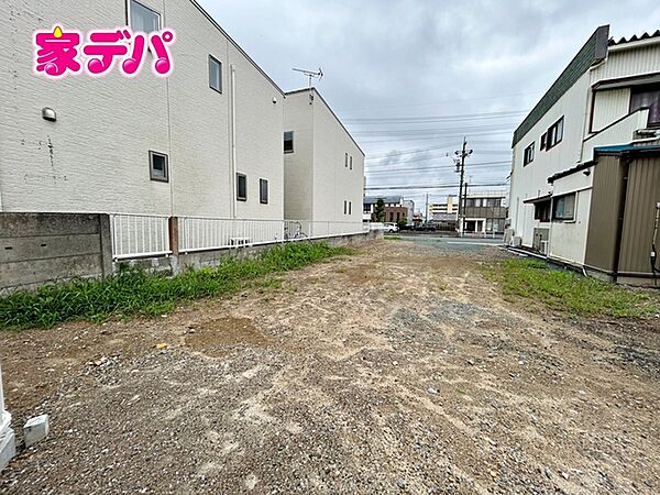 現地見学やご購入に関するお問い合わせは「家デパ」へ！