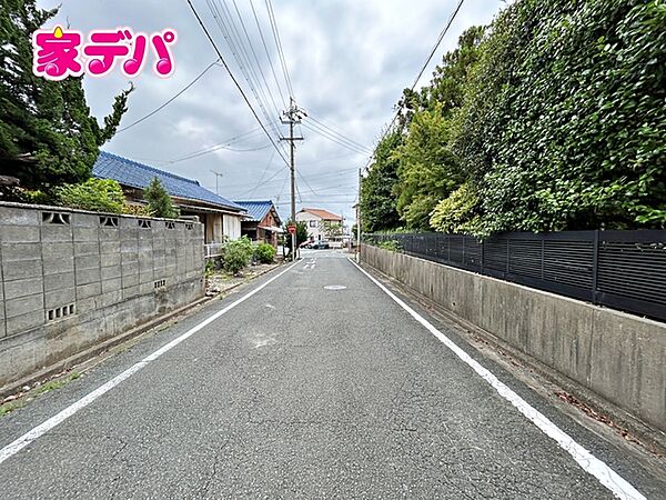 前面道路：西側約6ｍ幅