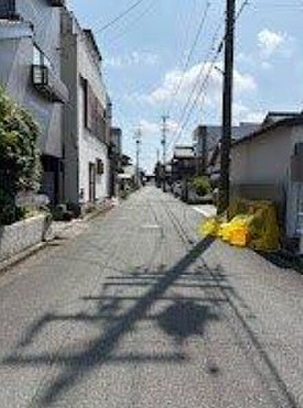 前面道路：北側約5.5ｍ幅