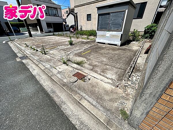 地域に密着した不動産会社として、お客様のニーズに合わせた住まい探しを、経験豊富なスタッフが丁寧にサポートいたします。住まいに関することはお気軽にご相談ください！