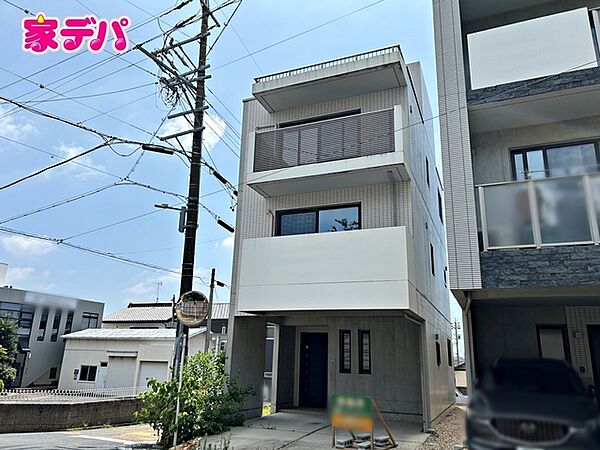 外観：323000515206