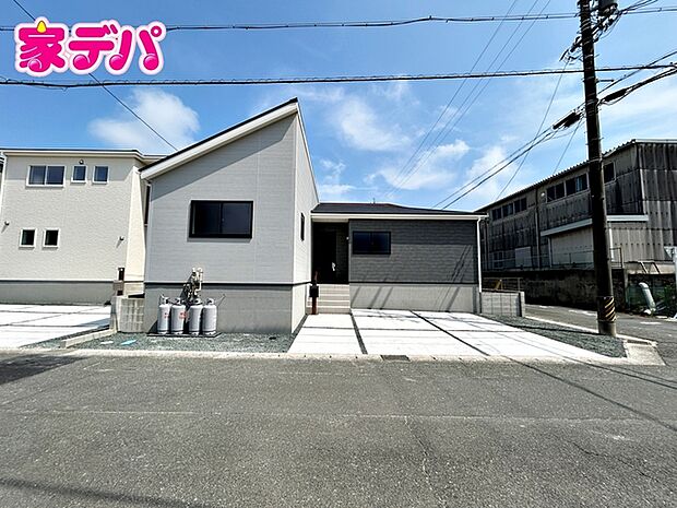 完成しました!現地ご案内いたします。周辺環境や陽当たりなどもあわせてご確認いただけます。実際の住み心地をイメージしながらご見学いただけますので、お気軽にお問い合わせください!