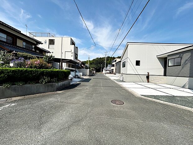 前面道路:北西側約6m幅