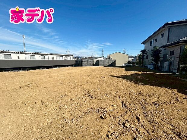 【4号棟】建築予定地です! ・長期優良住宅 ・4LDK ・LDK17帖、隣接洋室4.5帖 ・全居室収納完備 ・パントリー ・リビング階段 ・シューズクローク ・並列駐車場2台可