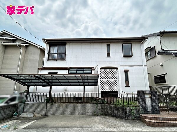 地域に密着した不動産会社として、お客様のニーズに合わせた住まい探しを、経験豊富なスタッフが丁寧にサポートいたします。住まいに関することはお気軽にご相談ください！