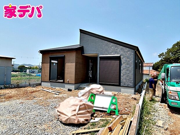 足場が外れました!現地ご案内いたします。周辺環境や陽当たりなどもあわせてご確認いただけます。実際の住み心地をイメージしながらご見学いただけますので、お気軽にお問い合わせください!
