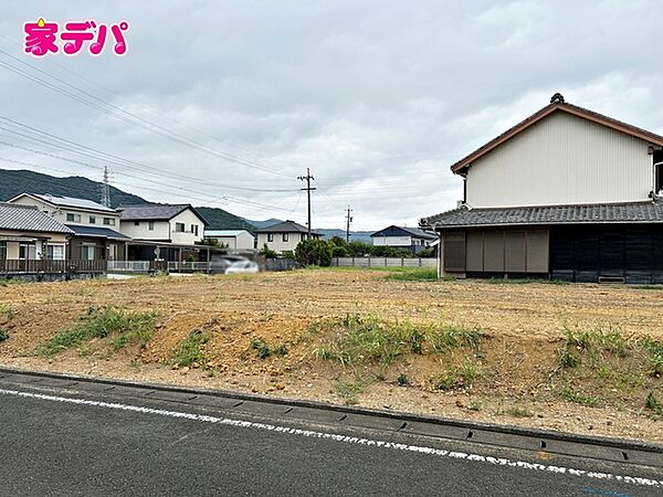 地域に密着した不動産会社として、お客様のニーズに合わせた住まい探しを、経験豊富なスタッフが丁寧にサポートいたします。住まいに関することはお気軽にご相談ください！