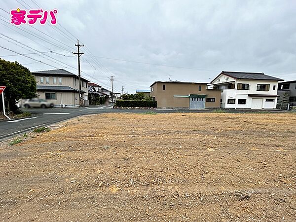 岩田小学校まで徒歩7分！生活利便施設が徒歩圏内に充実しています。