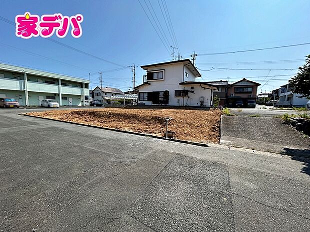 建築予定地です。ご見学希望のお客様につきましては同型同仕様の物件にご案内いたします。当日のご連絡でも対応いたします。お気軽に『家デパ』までお問い合わせ下さい!経験豊富なスタッフが対応いたします。