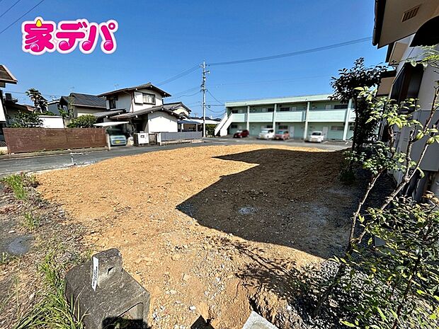 住宅ローンにご不安のあるお客様も、まずはお気軽にご相談ください。お客様に最適な資金計画と金融機関をご案内いたします。ご希望やご状況をお伺いしながら、無理のない返済計画をご提案いたします。