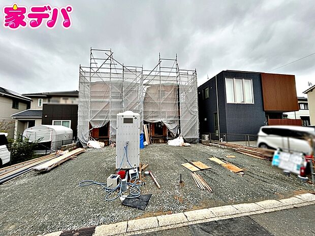 現地や周辺環境もあわせてご確認いただけます。現地ご案内いたします。お気軽にお問い合わせください。実際の陽当たりや前面道路、周辺の環境などもぜひ現地でご確認ください。スタッフが丁寧にご案内いたします。