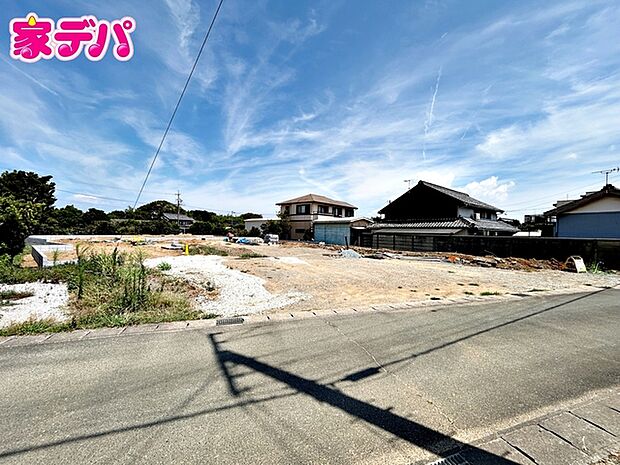 【新築分譲全3棟】ご成約キャンペーン実施中。詳細はスタッフまでお問合せ下さい！間取りや設備等の詳細など、お気軽にお問合せ・ご相談ください。お客様の住まい探しを丁寧にお手伝いいたします。 