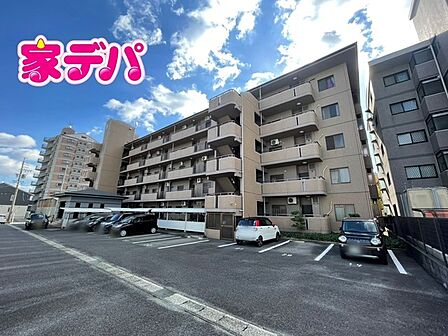 【角部屋】羽根井小学校まで徒歩6分！和室完備の「4LDK」開放感のある対面キッチン。全居室収納付き。2面バルコニー。買い物施設が徒歩圏内！
