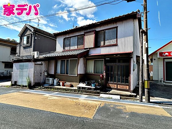 現地や周辺環境もあわせてご確認いただけます。現地ご案内いたします。お気軽にお問い合わせください。実際の陽当たりや前面道路、周辺の環境などもぜひ現地でご確認ください。スタッフが丁寧にご案内いたします。