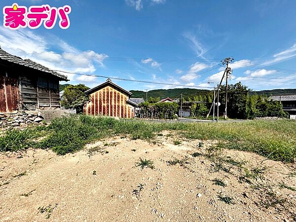 資料のご請求にも迅速・丁寧に対応いたします。住宅ローンや資金計画についても、お客様一人ひとりのご希望に合わせてご案内いたします。どんなことでもお気軽にお問い合わせください。