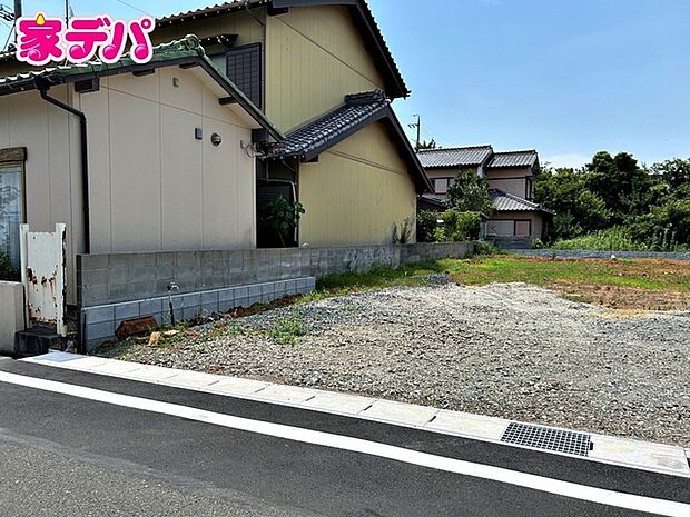建築予定地です。ご見学希望のお客様につきましては同型同仕様の物件にご案内いたします。当日のご連絡でも対応いたします。お気軽に『家デパ』までお問い合わせ下さい!経験豊富なスタッフが対応いたします。