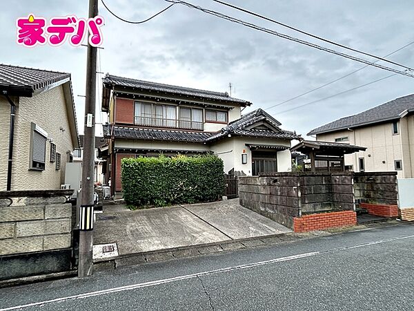 地域に密着した不動産会社として、お客様のニーズに合わせた住まい探しを、経験豊富なスタッフが丁寧にサポートいたします。住まいに関することはお気軽にご相談ください！