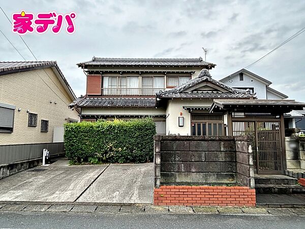 資料のご請求にも迅速・丁寧に対応いたします。住宅ローンや資金計画についても、お客様一人ひとりのご希望に合わせてご案内いたします。どんなことでもお気軽にお問い合わせください。