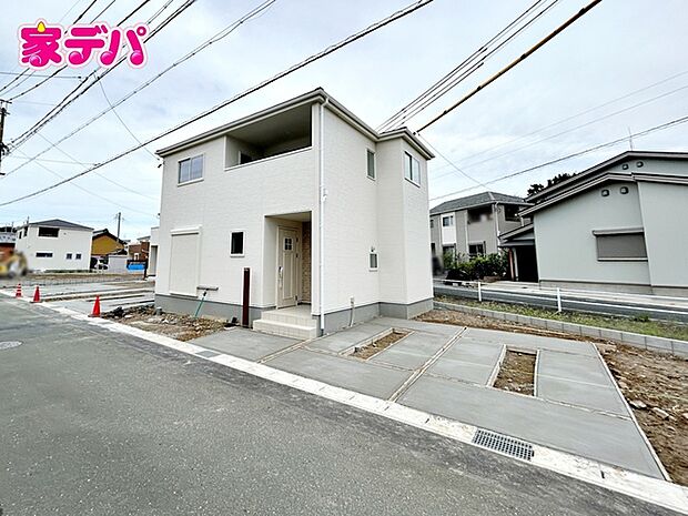 建物完成しました!現地ご案内いたします。周辺環境や陽当たりなどもあわせてご確認いただけます。実際の住み心地をイメージしながらご見学いただけますので、お気軽にお問い合わせください!