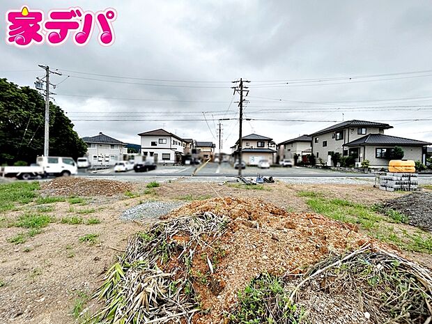 住宅ローンにご不安のあるお客様も、まずはお気軽にご相談ください。お客様に最適な資金計画と金融機関をご案内いたします。ご希望やご状況をお伺いしながら、無理のない返済計画をご提案いたします。