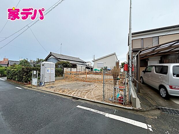 住宅ローンにご不安のあるお客様も、まずはお気軽にご相談ください。お客様に最適な資金計画と金融機関をご案内いたします。ご希望やご状況をお伺いしながら、無理のない返済計画をご提案いたします。